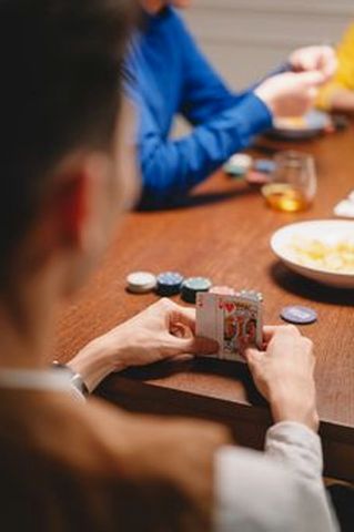 xì dách trực tuyến Kubet
